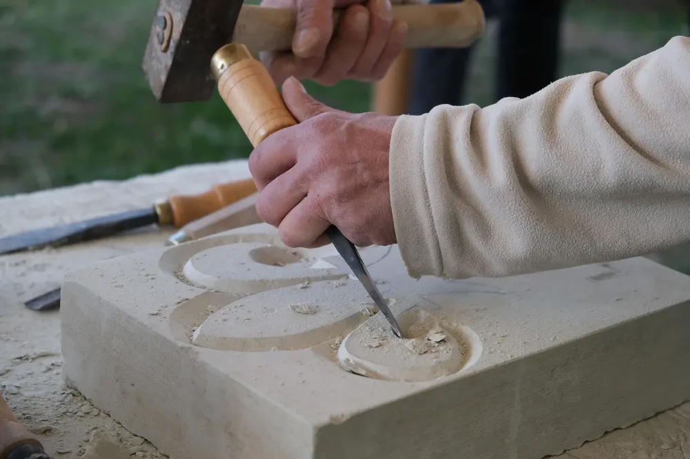 taille-ornement-pierre